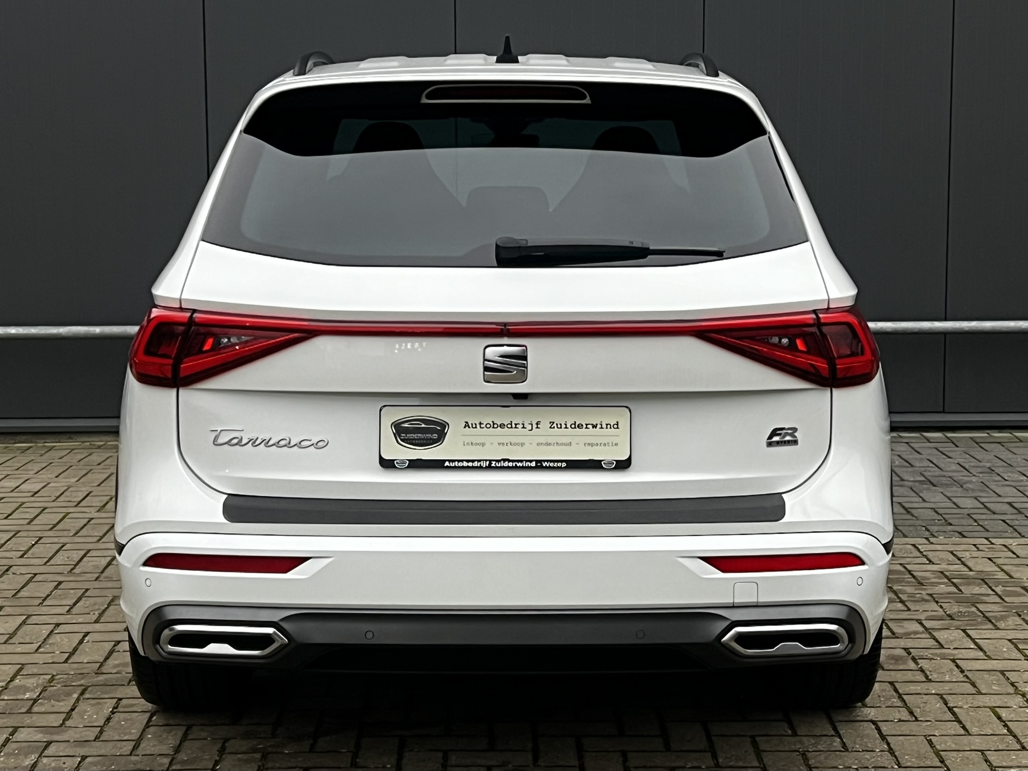 
								Seat Tarraco 1.4 TSi 245pk DSG e-Hybrid FR Business full									