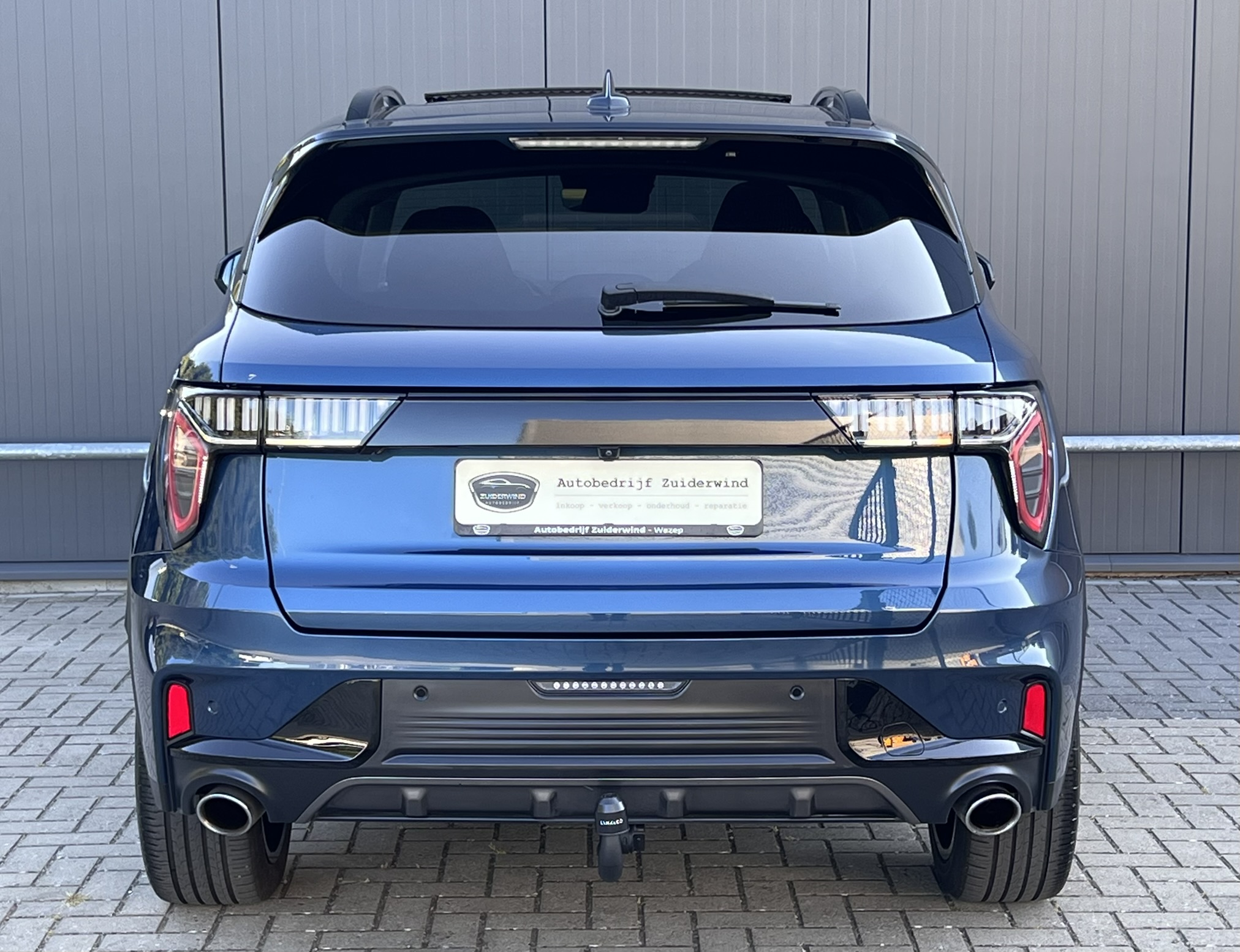 
								Lynk & Co 01 1.5 261pk Plug-in Hybrid I Black Style   full									