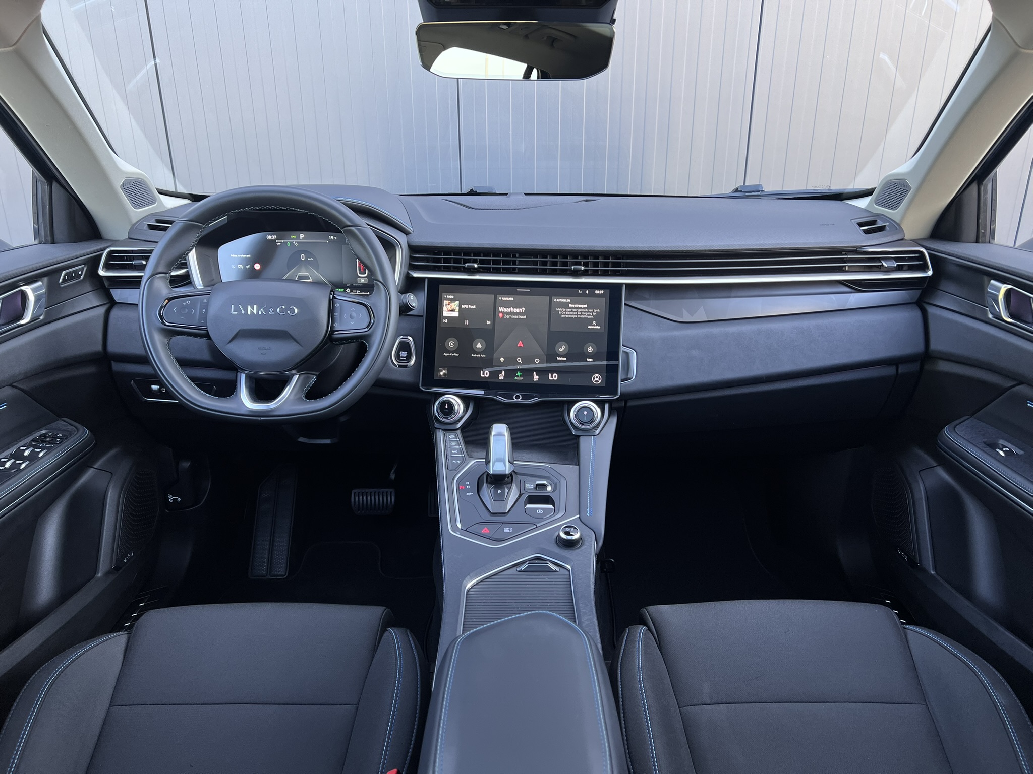 
								Lynk & Co 01 1.5 261pk Plug-in Hybrid I Black Style   full									
