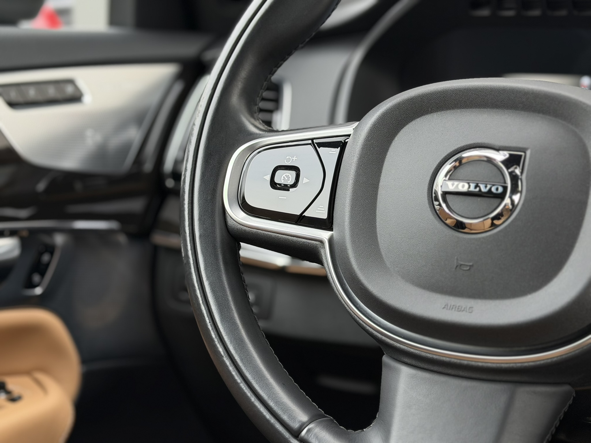 
								Volvo XC90 2.0 T5 255pk AWD Inscription full									