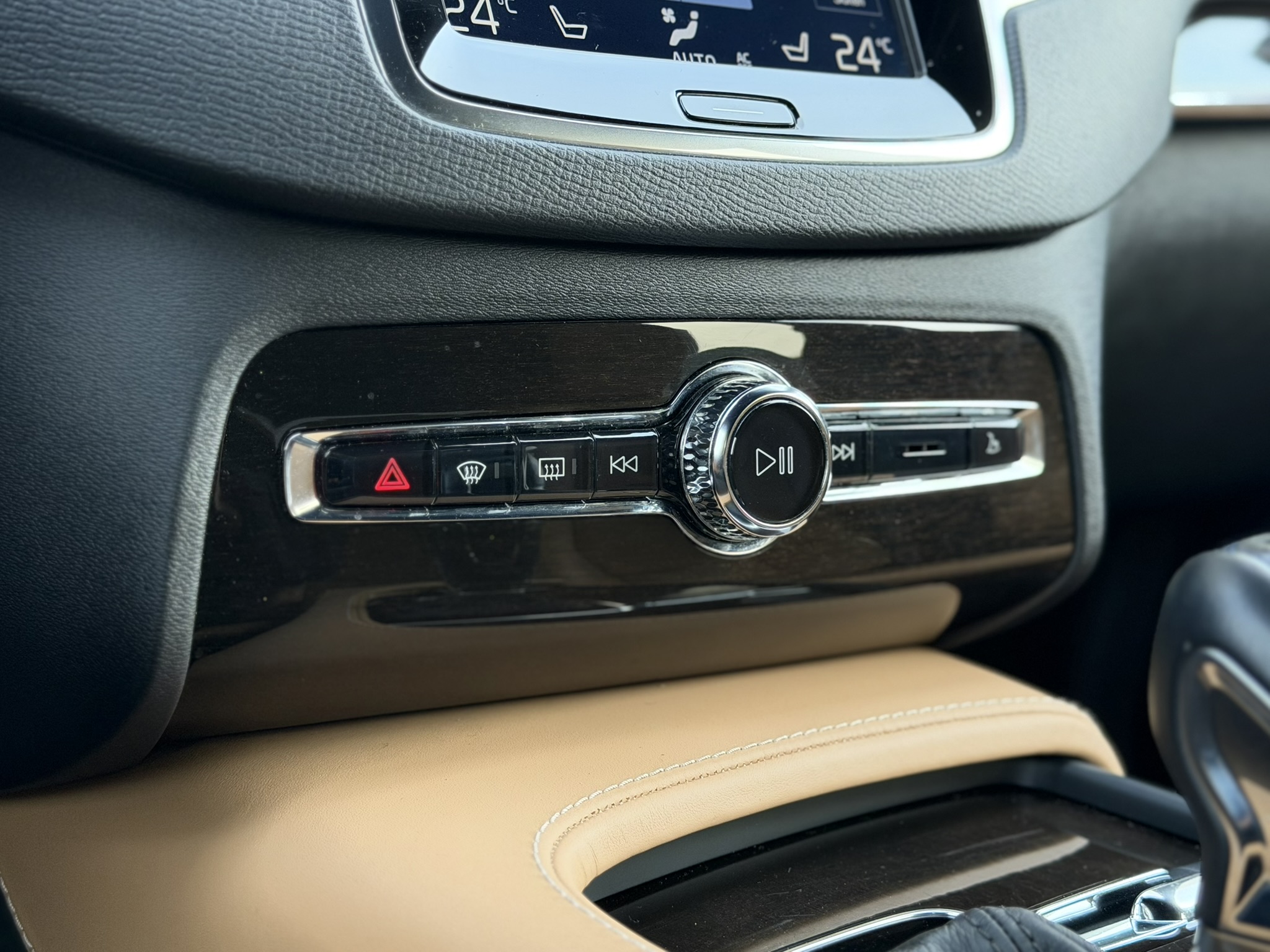 
								Volvo XC90 2.0 T5 255pk AWD Inscription full									