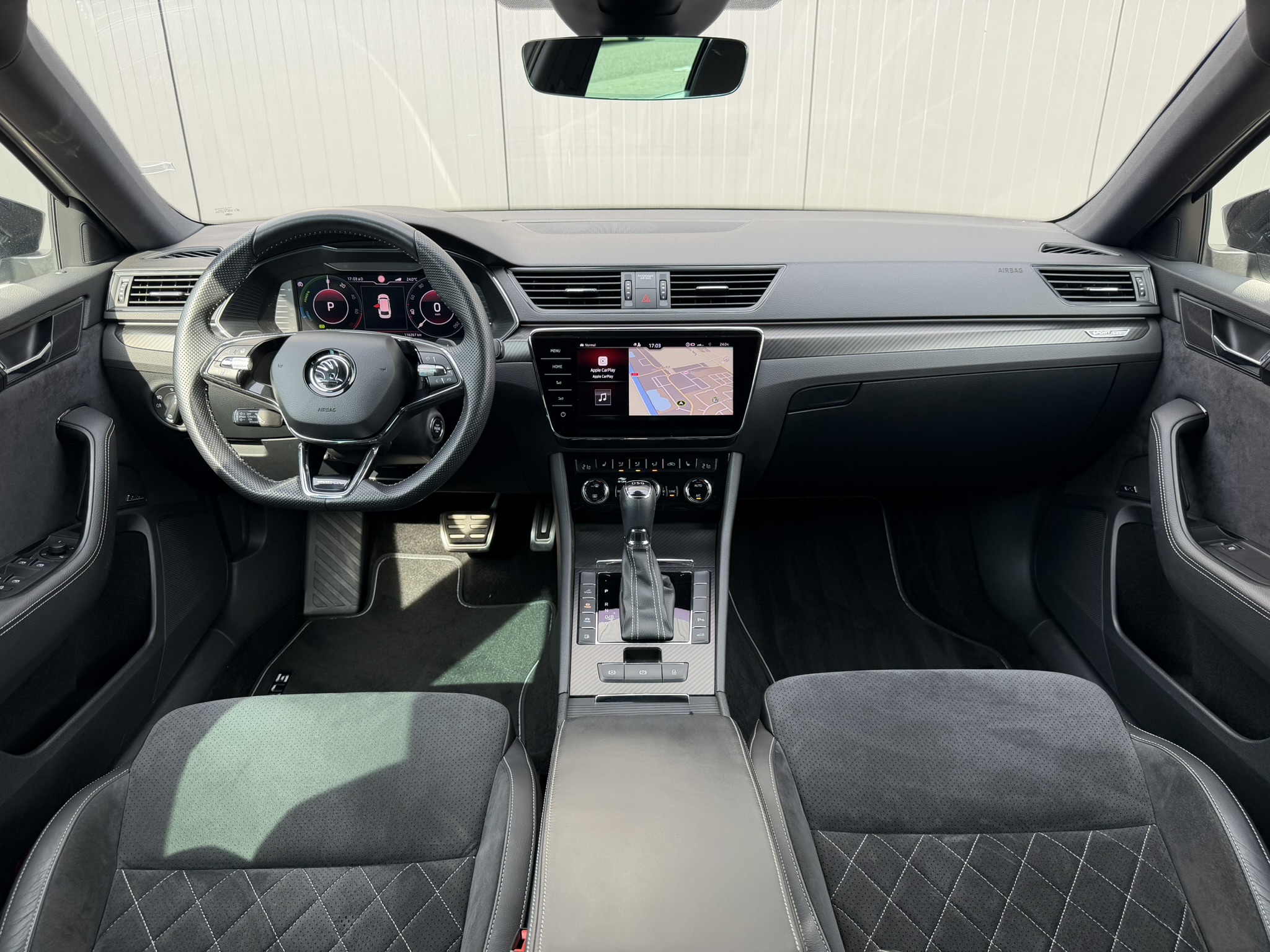 
								Skoda Superb Combi 1.4 TSi 218pk iV Sportline full									