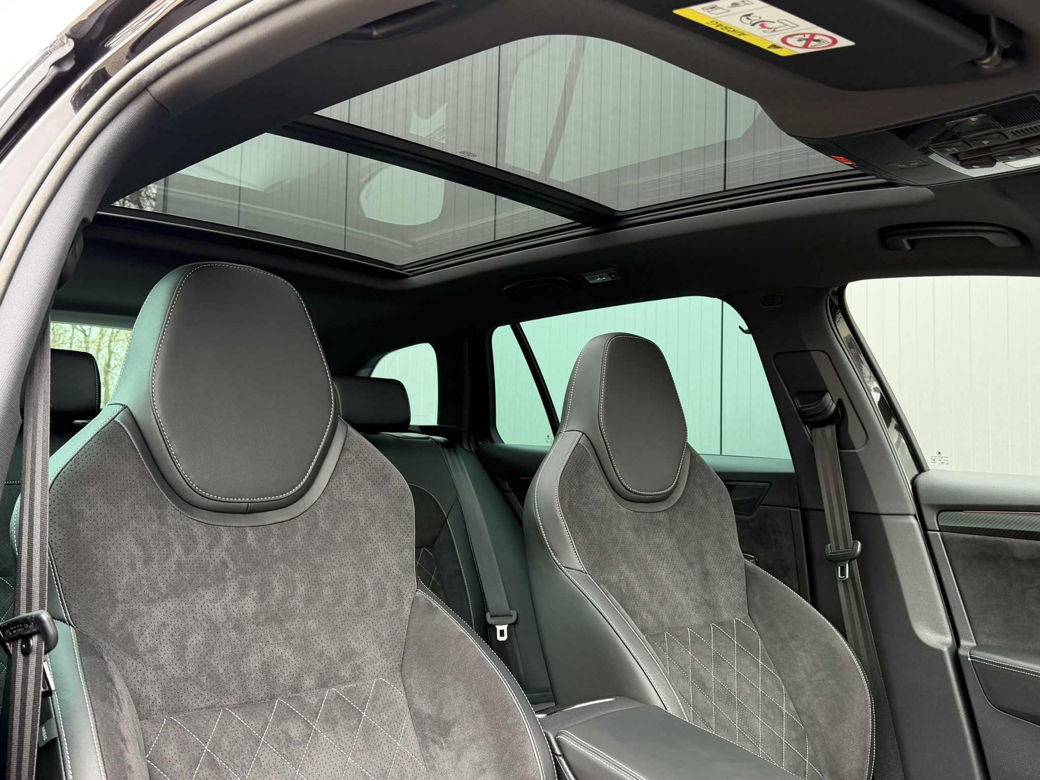 
								Skoda Superb Combi 1.4 TSi 218pk iV Sportline full									