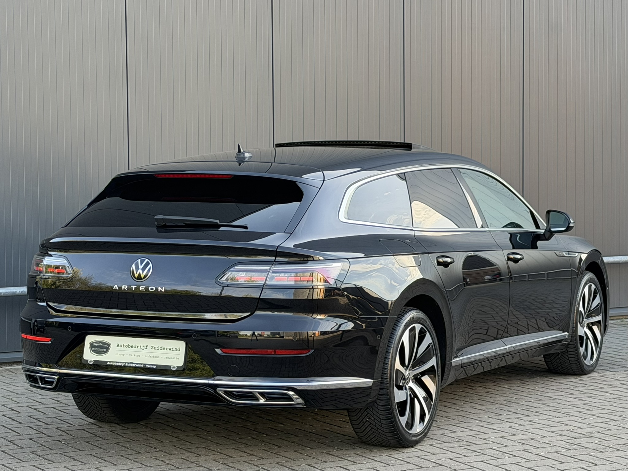
								Volkswagen Arteon Shooting Brake 1.4 TSi 218pk eHybrid R-Line full									