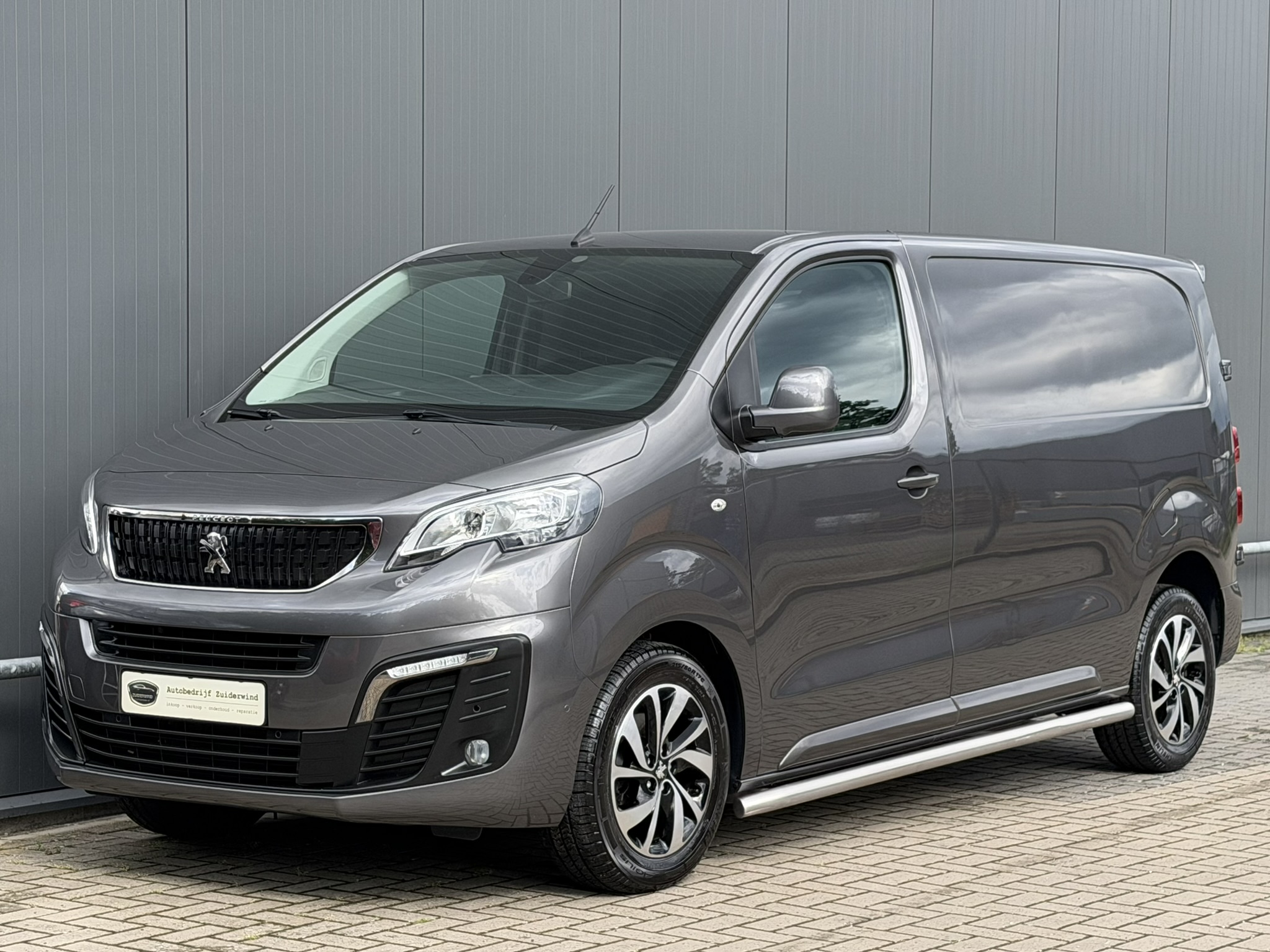 
								Peugeot Expert 2.0 BlueHDI 122pk Premium L2H1 | EX BTW! full									