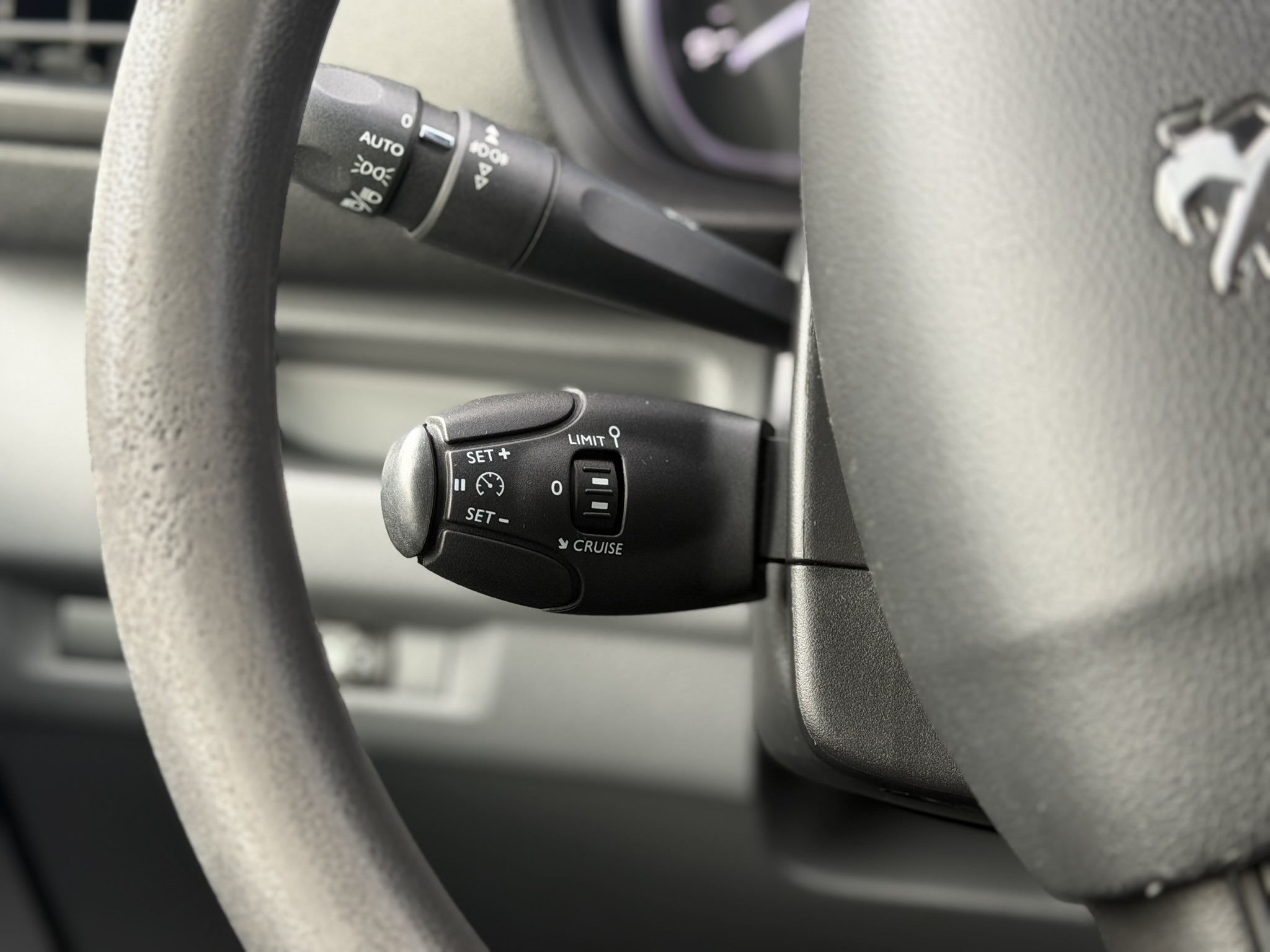 
								Peugeot Expert 2.0 BlueHDI 122pk Premium L2H1 | EX BTW! full									