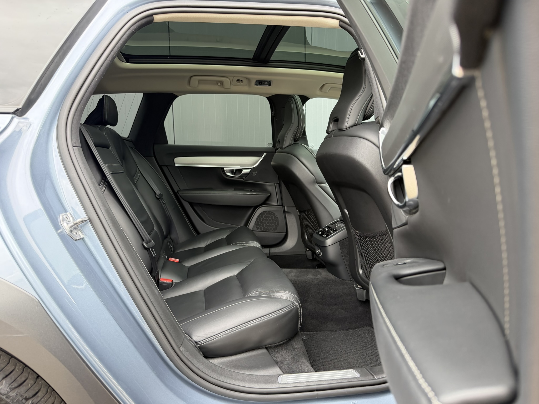 
								Volvo V90 Cross Country 2.0 T5 250pk Automaat AWD Pro full									