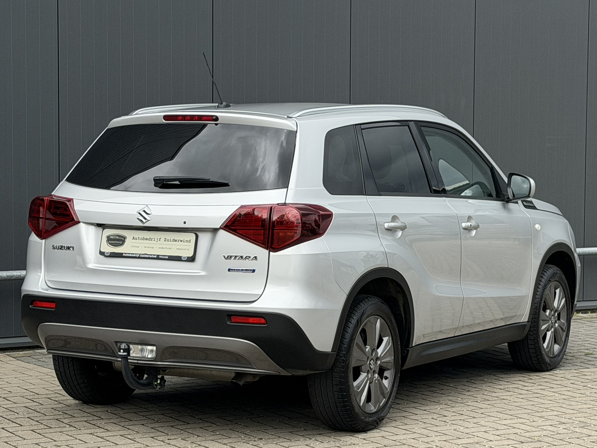 
								Suzuki Vitara 1.4 BoosterJet Hybrid Select full									