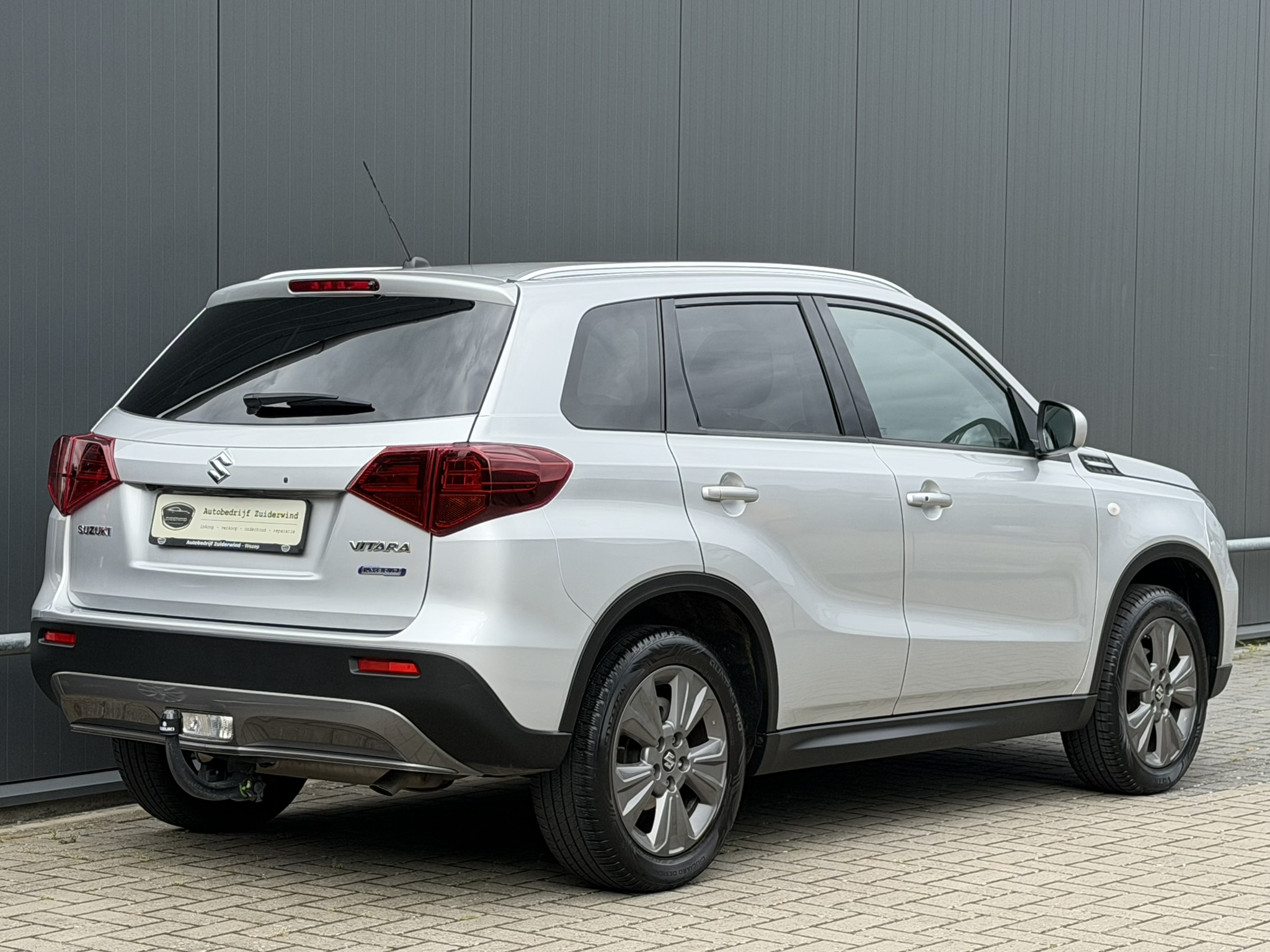
								Suzuki Vitara 1.4 BoosterJet Hybrid Select full									